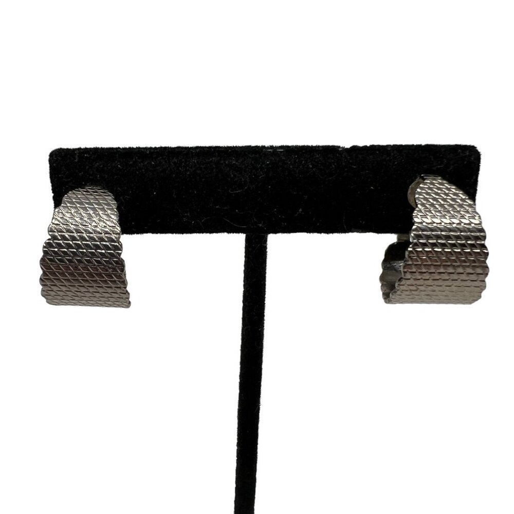 Vintage Hoop Earrings Silver Tone Textured 1/2 inches Wide‎ Clip On